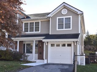 14 Northwind Rd, Yonkers, NY 10710