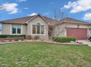 34450 Ridgemont Ct, Fairgrove, MI 48026