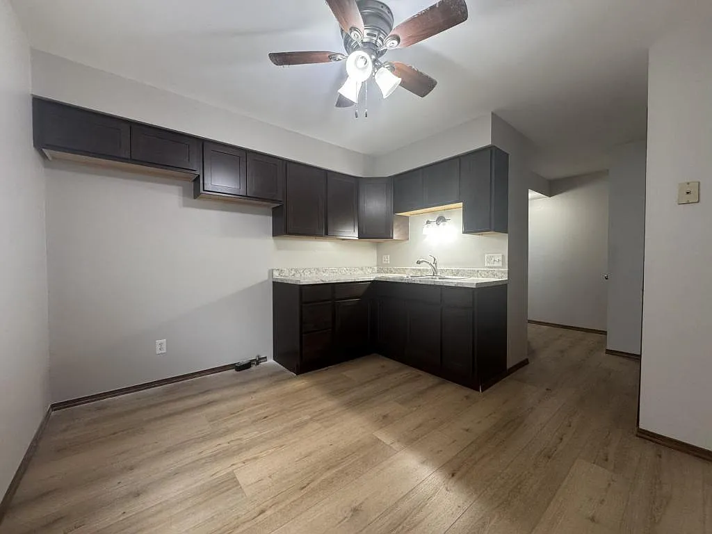 3416 93rd St — Photo 3