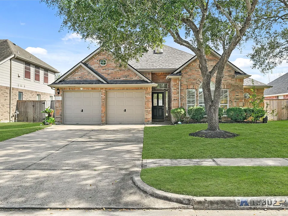 1330 Leigh Gardens Dr