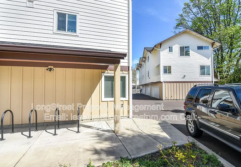 1960 NW Taylor Ave #101 — Photo 4