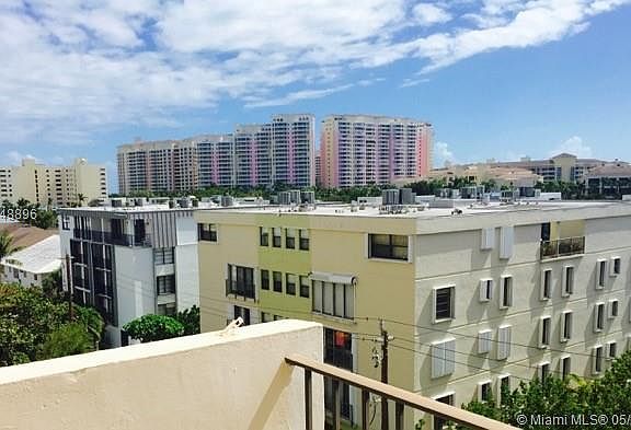 2nd image of 575 Crandon Blvd APT 606