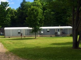 564 W Hagerman Lake Rd, Iron River, MI 49935