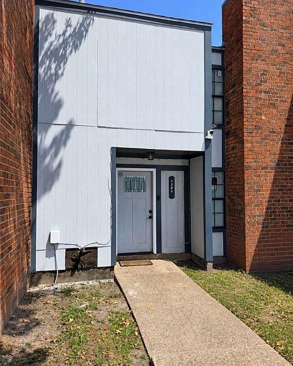 1st image of 6201 Morrison Rd Unit 1304