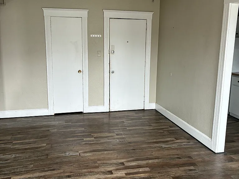 148 Barney St #2B — Photo 3
