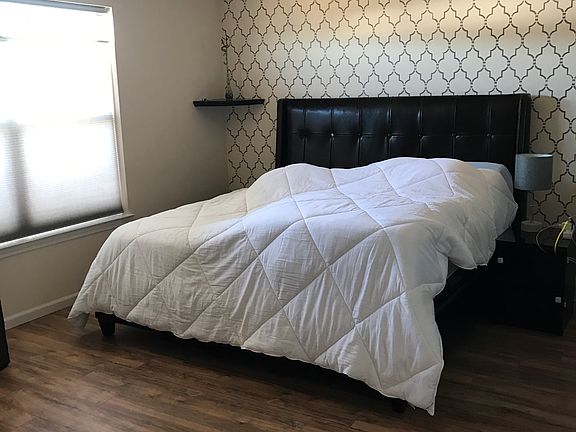 5th image of 13278 Barnwell Dr #80