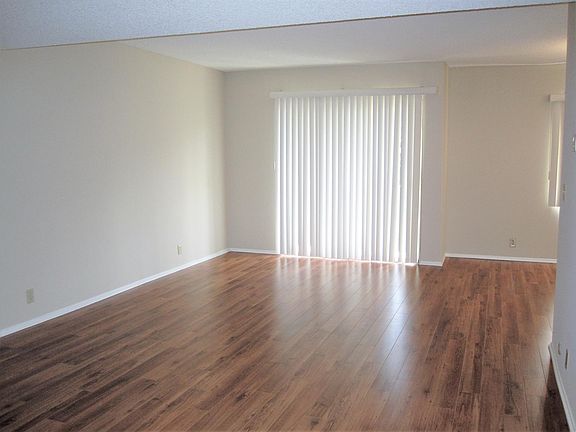 3rd image of 366 S Mentor Ave APT 304
