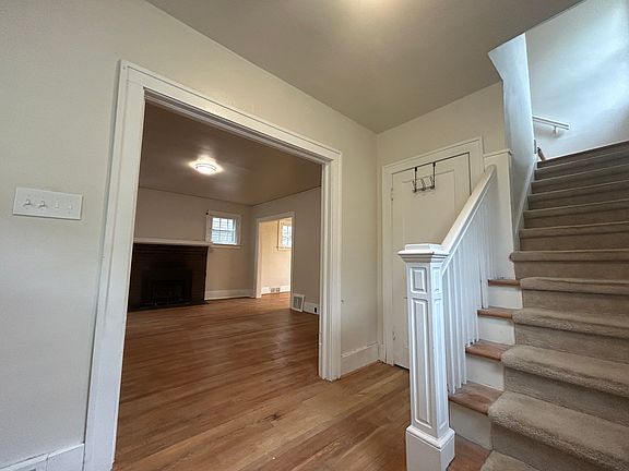 4th image of 1430 White St