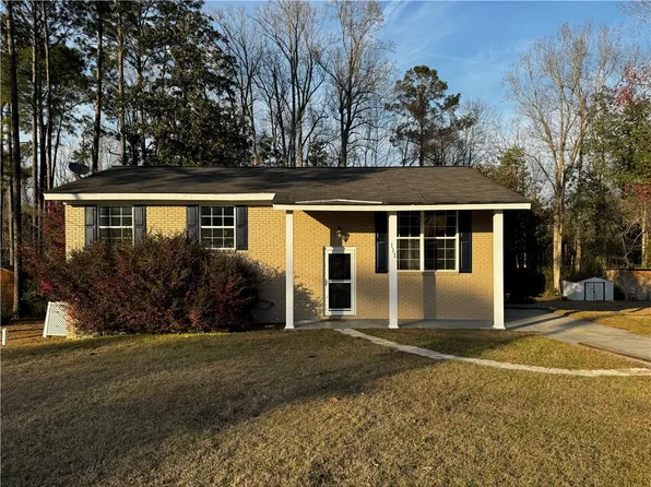 111 Azalea Ln, Reidsville, GA 30453