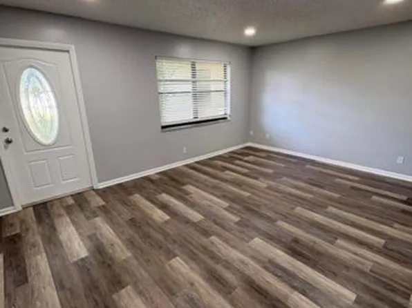 4726 Summit Blvd, West Palm Beach, FL 33415