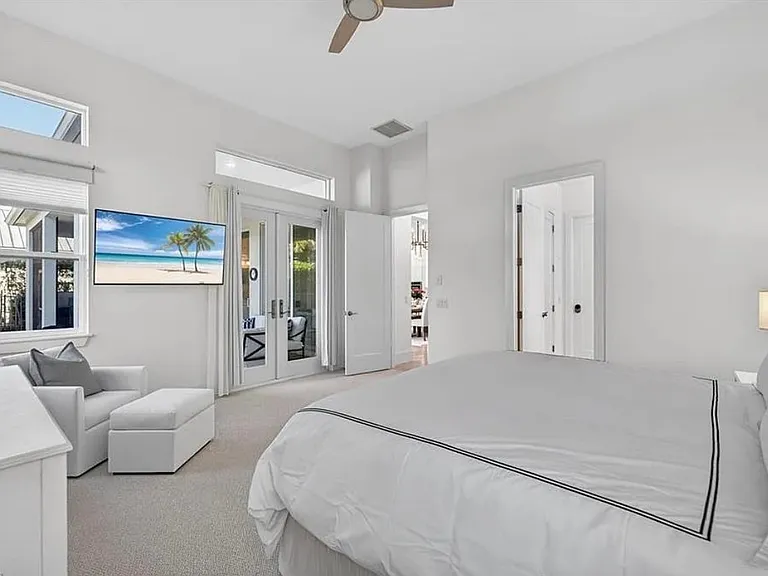 14835 Dockside Ln — Photo 9