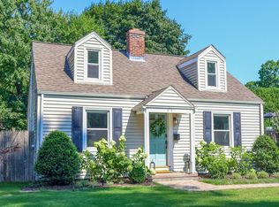 95 Mayflower Rd, Springfield, MA 01118