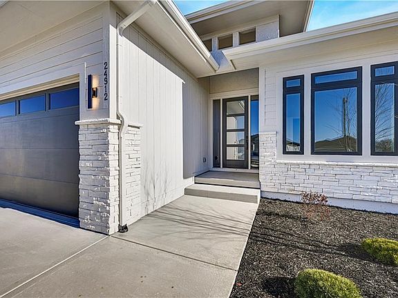 2nd image of 24912 W 98th Pl