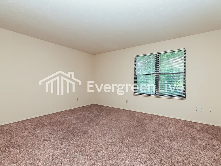 9727 Nettleton Park — Photo 7