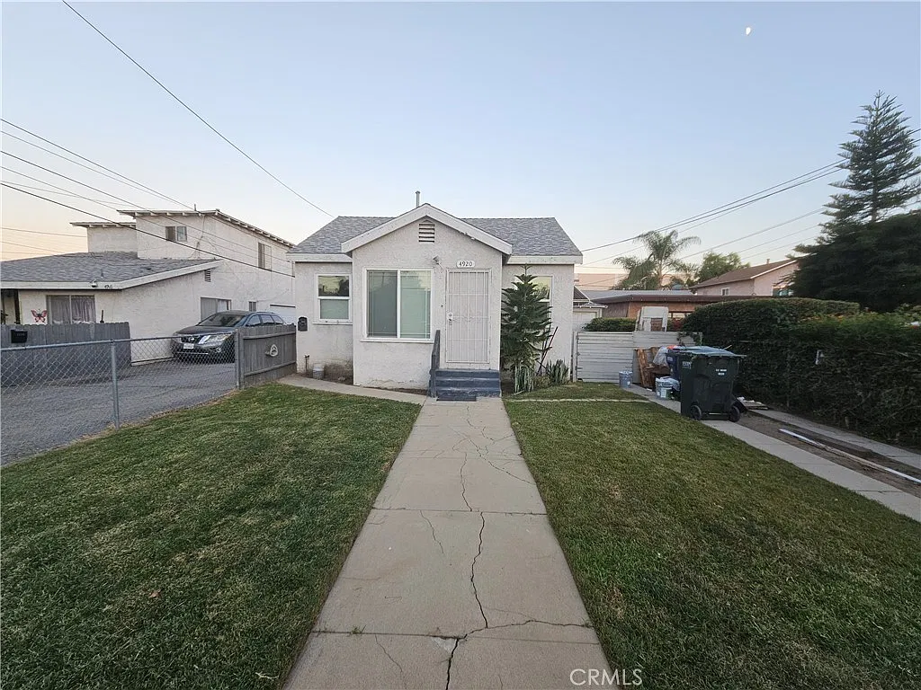 1 bed, 1.0 bath, 600 sqft, $2,350 — Photo 1