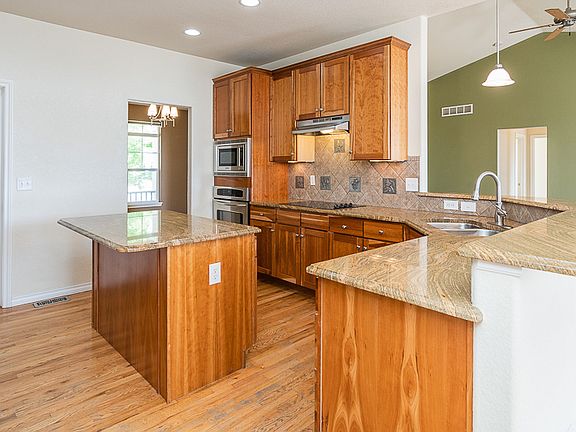 2nd image of 4846 Maggie Ct