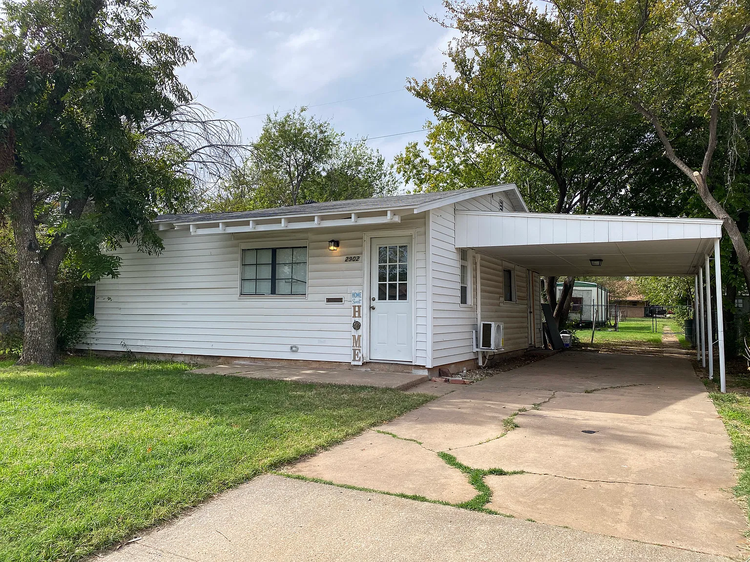 2 bed, 896 sqft, $995 — Photo 3