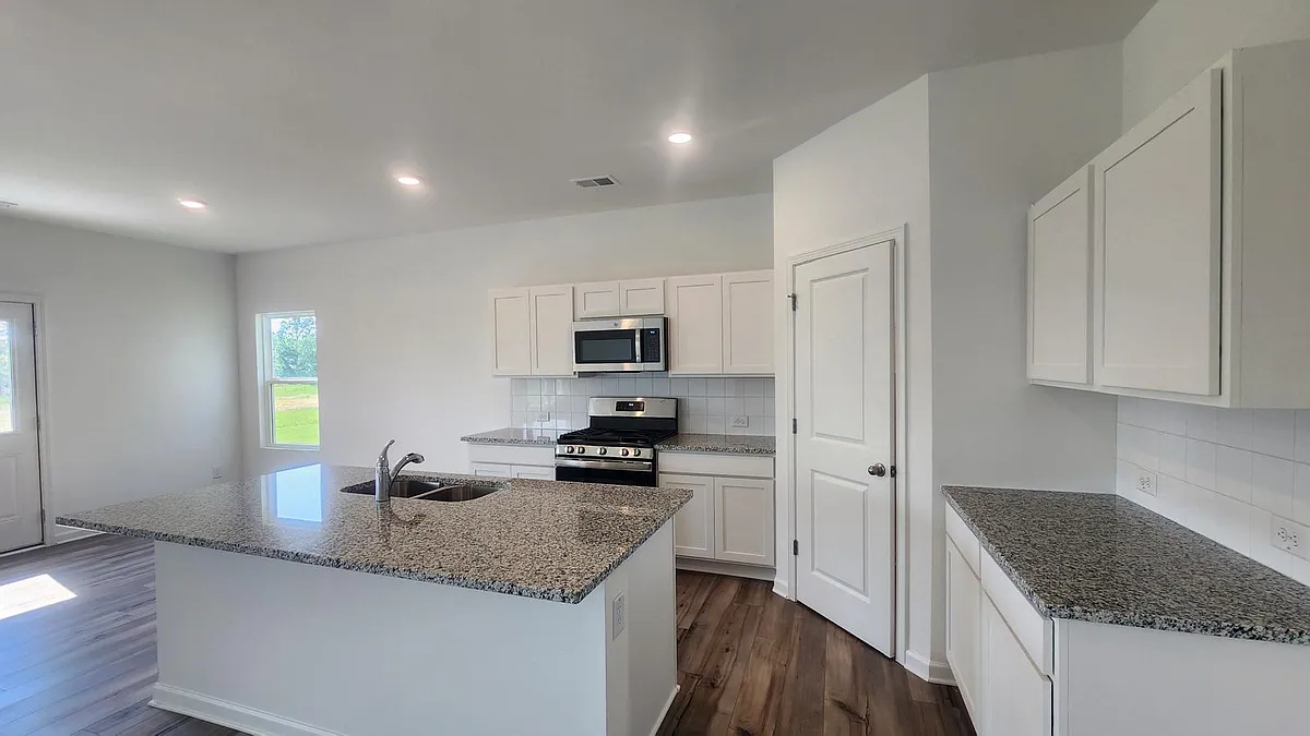 Building Photo - 2189 Boxwood Cir SE
