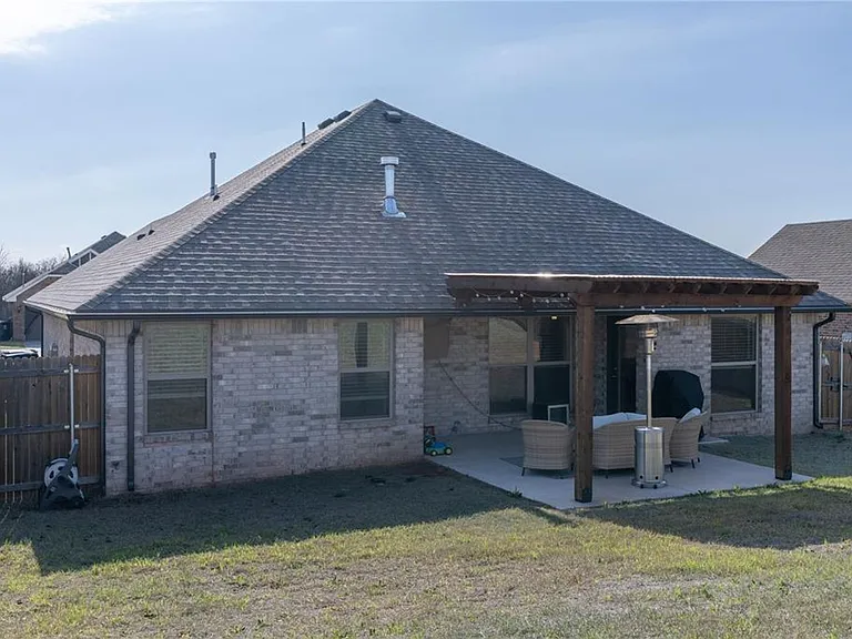 13809 Village Cv — Photo 27
