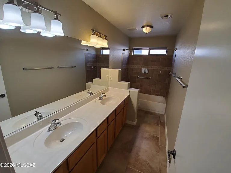 10254 E Calle Cadiz — Photo 25