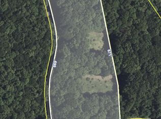 1020 Acacia Dr, Hawley, PA 18428