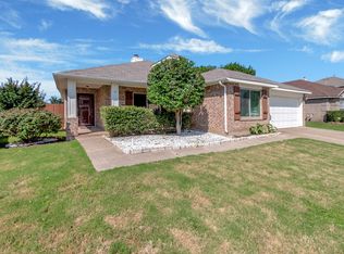 7318 Fossil Rim Trl, Arlington, TX 76002