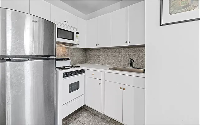 Rented by REAL New York | media 6