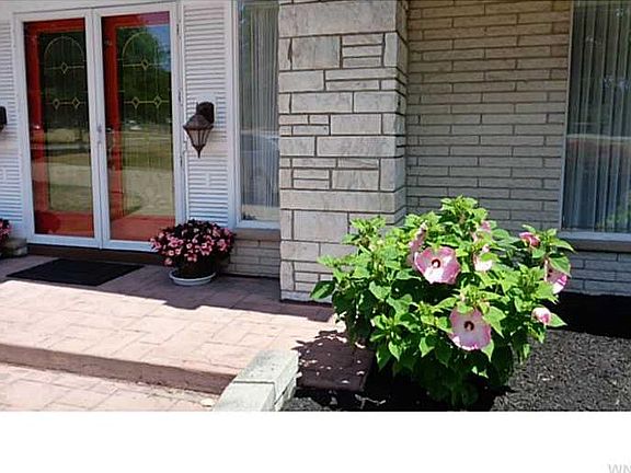 2nd image of 4801 Glenwood Dr