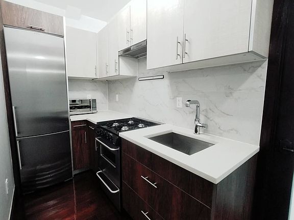 5th image of 246 N 6th St #3FF