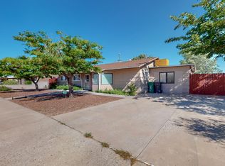17 Lost Horizon Dr NW, Albuquerque, NM 87114
