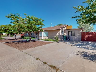 17 Lost Horizon Dr NW, Albuquerque, NM, 87114