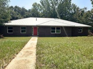 18 Hickory Ave, Shalimar, FL 32579