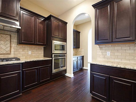4th image of 319 Council Oak Ct