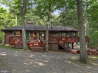 127 Mild Winter Rd, Hedgesville, WV 25427