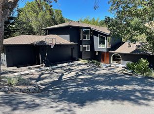 1 Westwood Ct, Orinda, CA 94563
