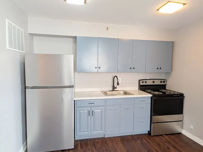 110 Cromwell Pl #1 — Photo 10