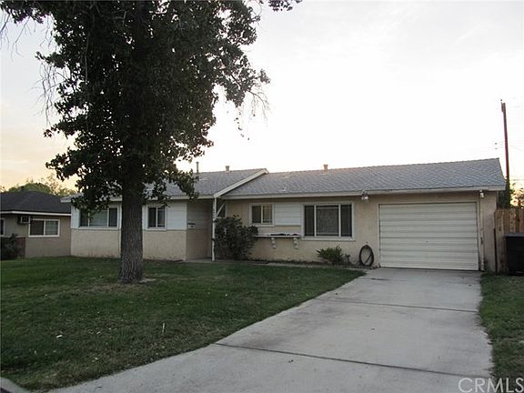 2nd image of 5846 Dogwood St