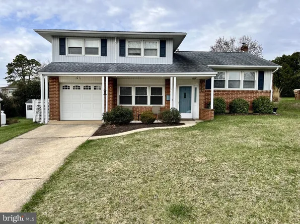 2714 Westlock Dr, Wilmington, DE 19808