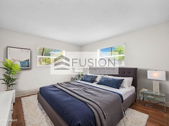 5th image of 881 SW 74th Ter APT 102C