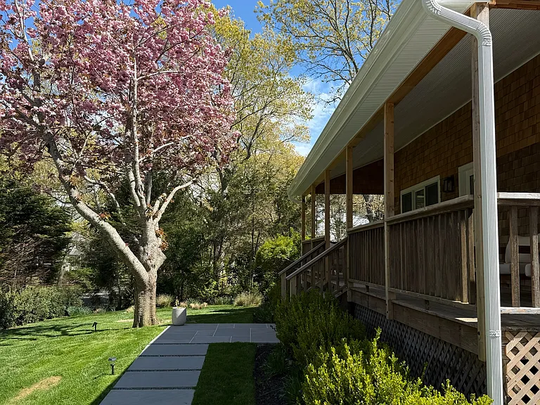 16 Central Ave — Photo 24