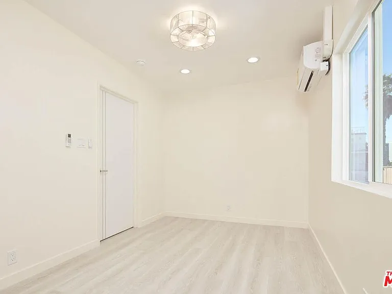 2814 Grand Canal Ct #2814 — Photo 6