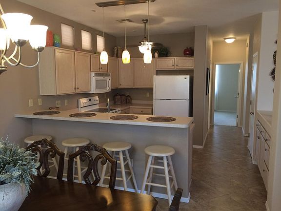 3rd image of 905 W Union Bell Dr