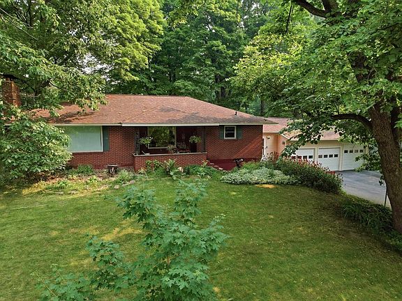 2nd image of 902 PARCHER STREET