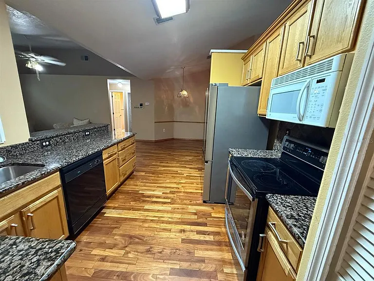 2430 Coco Bay Cir — Photo 5