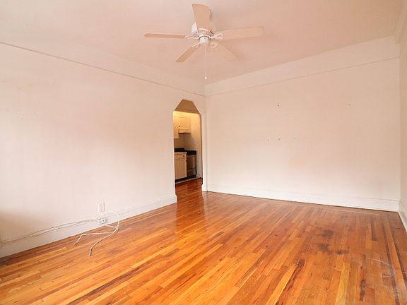 2nd image of 465 W 51st St APT 3E
