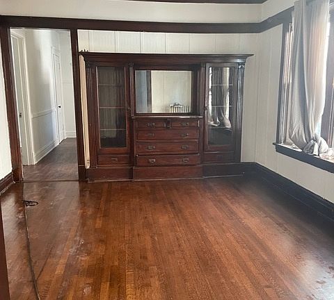 4th image of 7930 S Princeton Ave #1