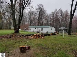 2525 S Seeley Rd, Cadillac, MI 49601