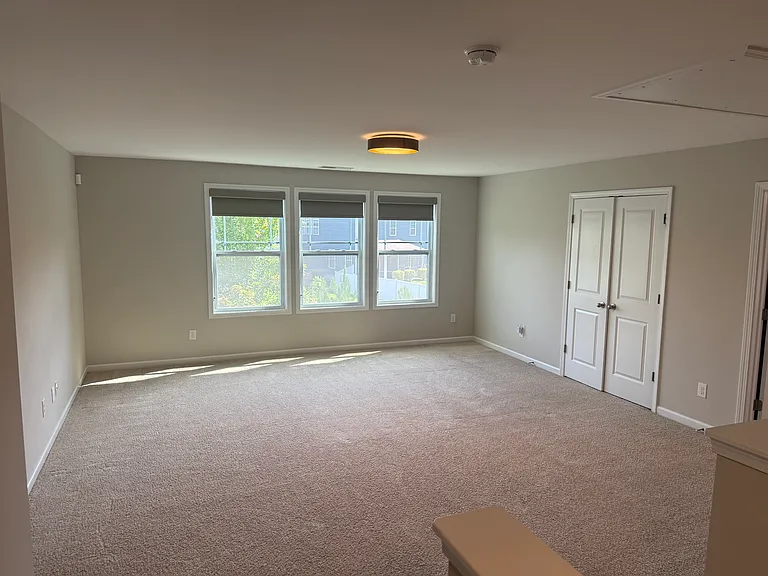3931 Lake Breeze Dr — Photo 21