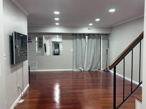 5901 Hana Rd #1, Edison, NJ 08817