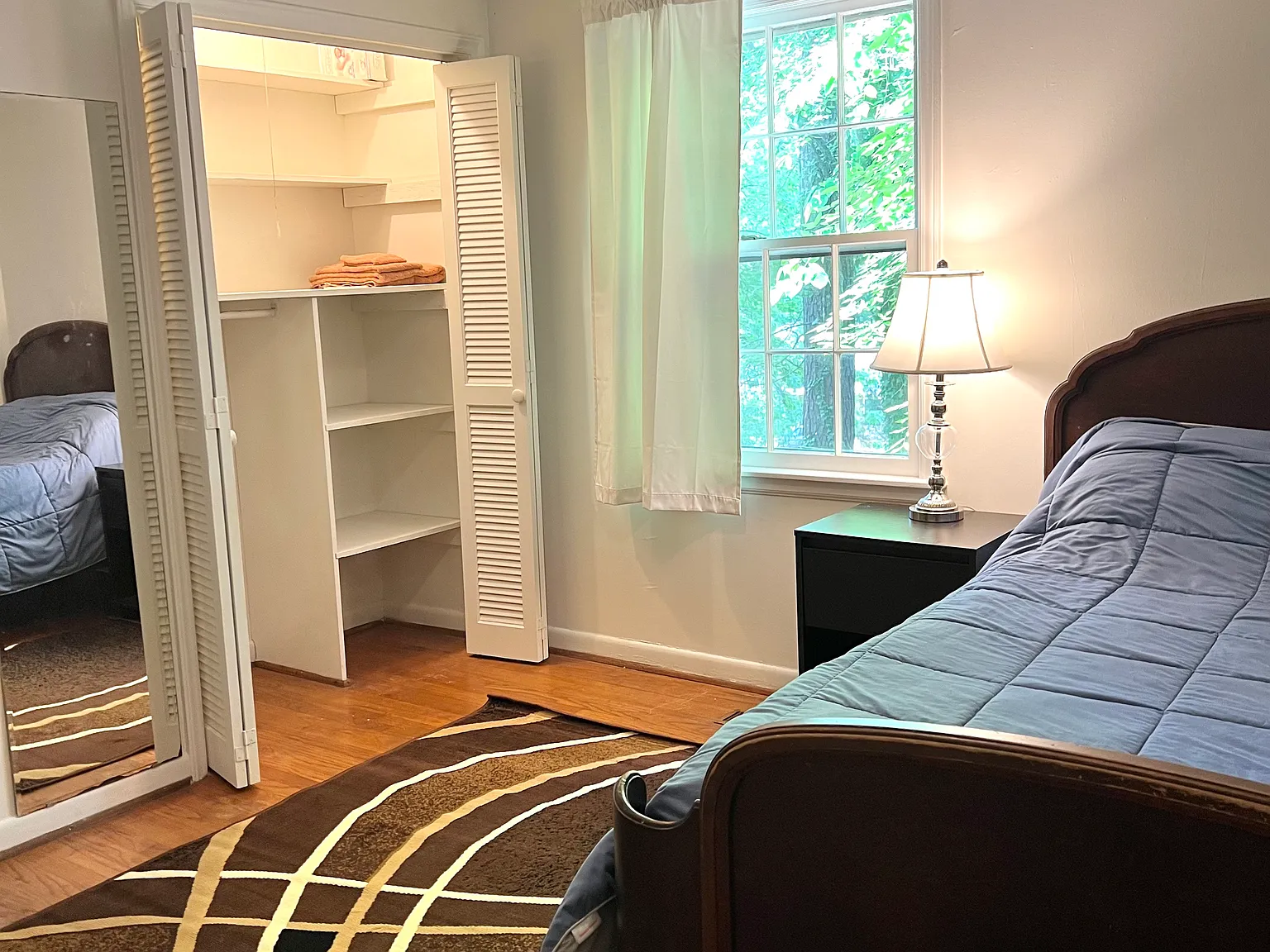 2432 Tryon Rd — Photo 3